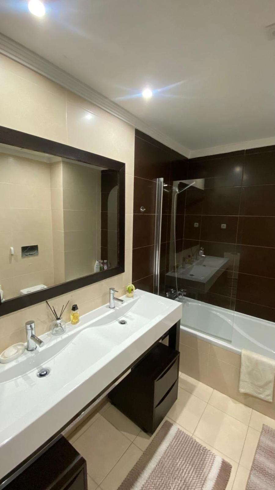 Rooms In Faro Close To Airport Esterno foto